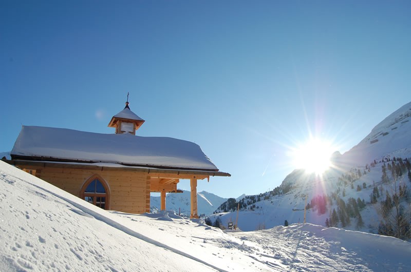 Bergweihnacht bei der Hauskapelle vom Hotel Koch