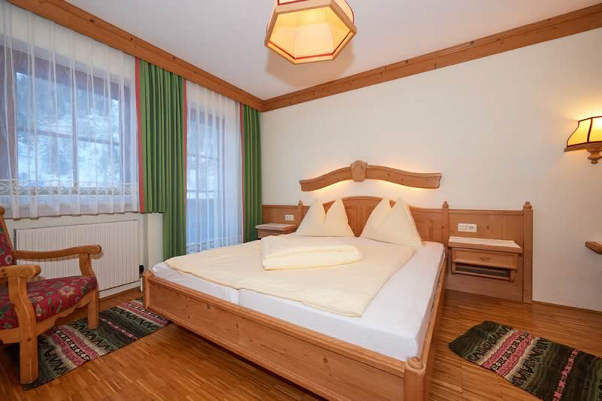 Doppelbett im Appartement Gamsleiten unseres gemütlichen Appartement Obertauern