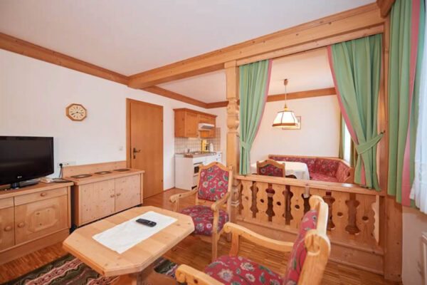 Wohnzimmer mit Küche des Appartement Grünwaldkopf